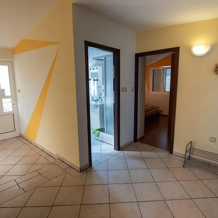 Suzy Supetarska Draga