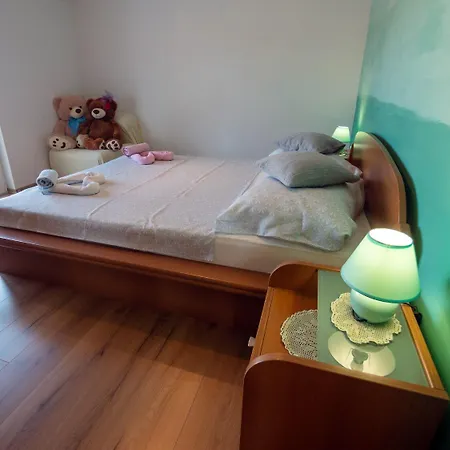 Suzy Supetarska Draga