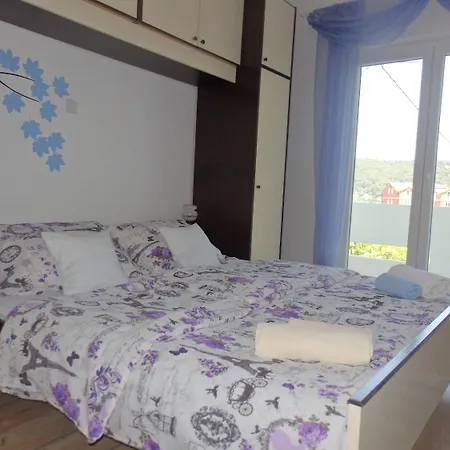 Apartment Suzy - 80m From The Sea