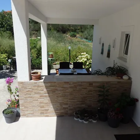 Apartment Suzy - 80m From The Sea